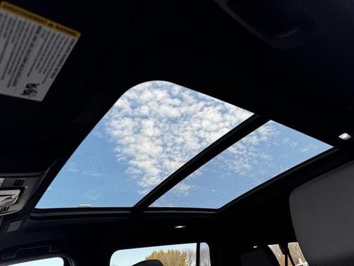 2026 Chevrolet Suburban Z71, 4WD