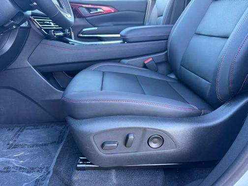Lakeshore Blue 2026 Chevrolet Traverse AWD Z71