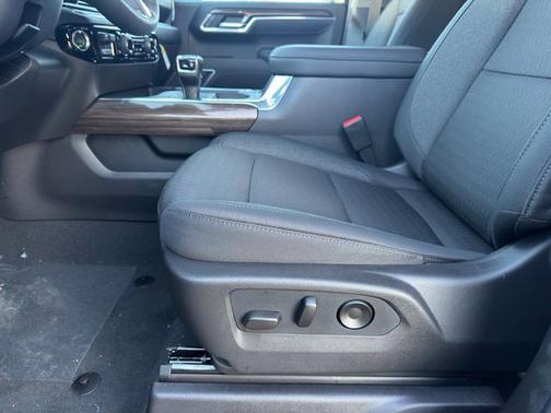 Sterling Gray Metallic 2026 Chevrolet Silverado 1500 LT