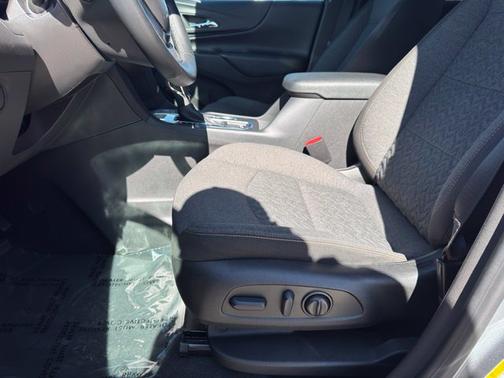 Sterling Gray Metallic 2024 Chevrolet Equinox LT