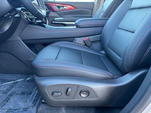 Sterling 2026 Chevrolet Traverse AWD Z71