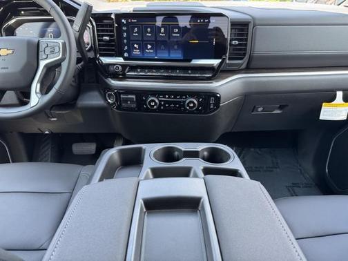 2025 Chevrolet Silverado 3500 LT