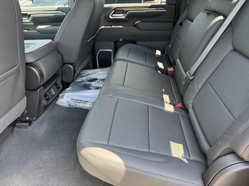 2025 Chevrolet Silverado 3500 LT