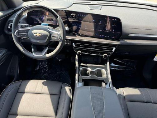 Polar White 2026 Chevrolet Traverse High Country