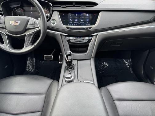 2022 Cadillac XT5 Sport