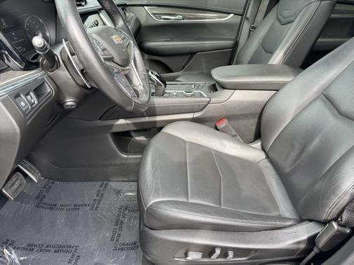 2022 Cadillac XT5 Sport