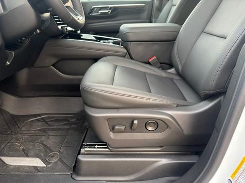 Summit White 2026 Chevrolet Tahoe Z71