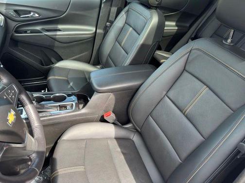 Iridescent Pearl Tricoat 2022 Chevrolet Equinox Premier w/1LZ