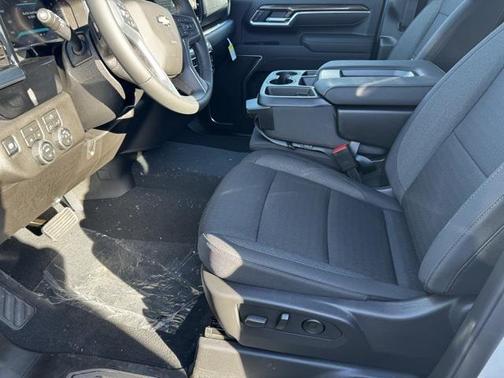 2026 Chevrolet Silverado 3500 LT