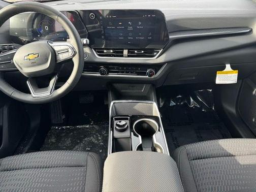 Radiant Red 2026 Chevrolet Equinox 1LT