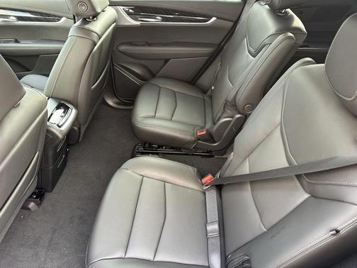 2025 Cadillac XT6 Premium Luxury AWD