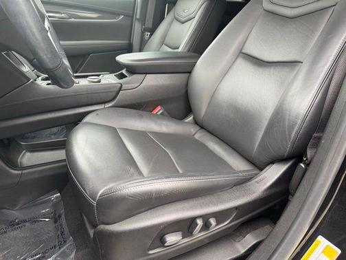 Stellar Black Metallic 2021 Cadillac XT5 Sport