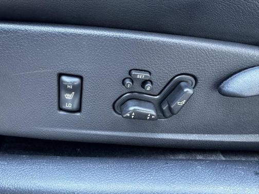 2004 Chevrolet SSR Base