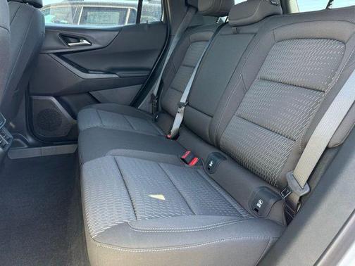 Summit White 2026 Chevrolet Equinox 1LT