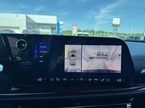 Lakeshore Blue Metallic 2026 Chevrolet Traverse RS
