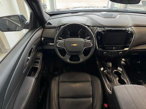 Northsky Blue Metallic 2023 Chevrolet Traverse LT Leather