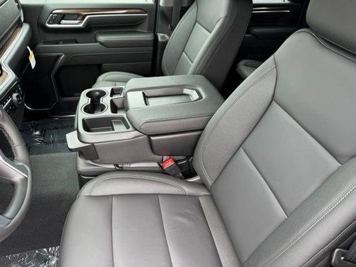 Sterling 2026 Chevrolet Silverado 3500 LT