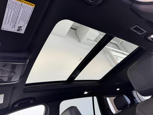 2025 Cadillac XT6 Premium Luxury AWD