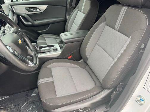 Summit White 2025 Chevrolet Blazer 2LT