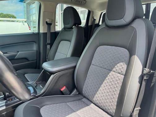 Summit White 2021 Chevrolet Colorado Z71