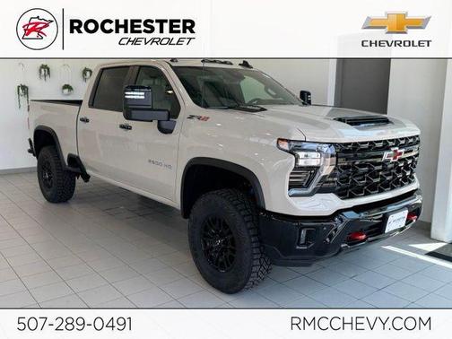 Summit White 2026 Chevrolet Silverado 2500 Crew Cab, Standard Bed, XR2, 4WD