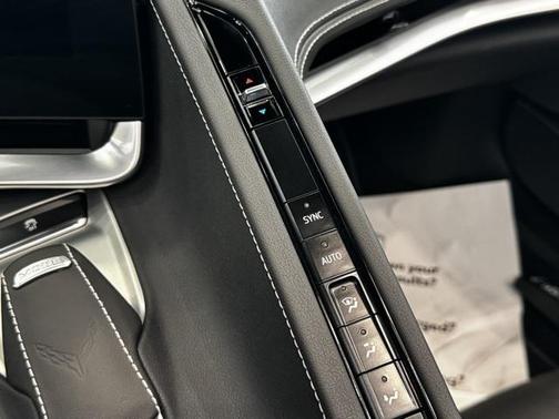 2025 Chevrolet Corvette Stingray w/1LT
