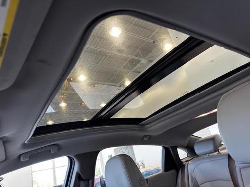 2017 Chevrolet Malibu Hybrid Base