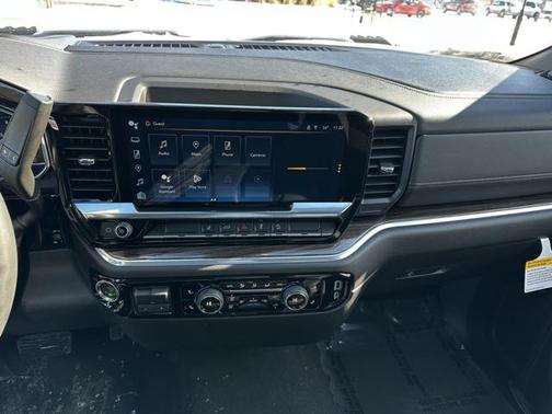 2025 Chevrolet Silverado 3500 LT
