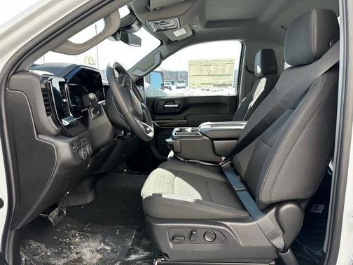 2025 Chevrolet Silverado 3500 LT