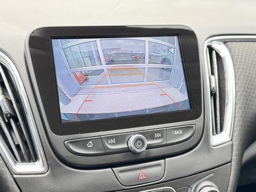 2017 Chevrolet Malibu 1LT