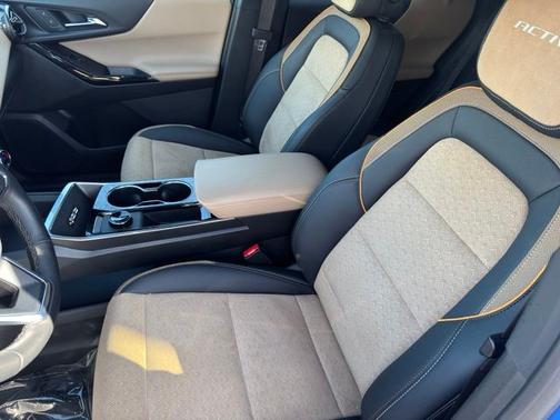 Blue Metallic 2025 Chevrolet Equinox ACTIV