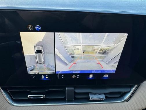 Blue Metallic 2025 Chevrolet Equinox ACTIV
