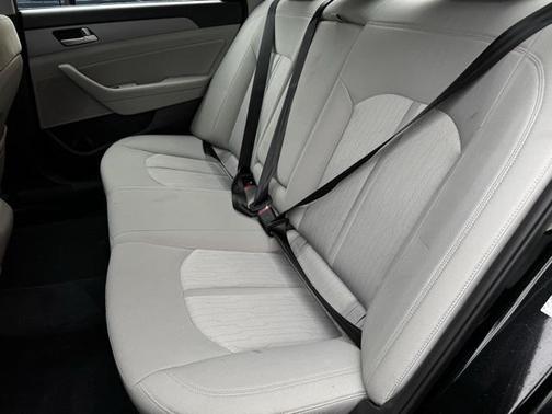 2019 Hyundai SONATA Hybrid SE