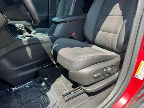 Cherry Red Tintcoat 2022 Chevrolet Equinox AWD RS