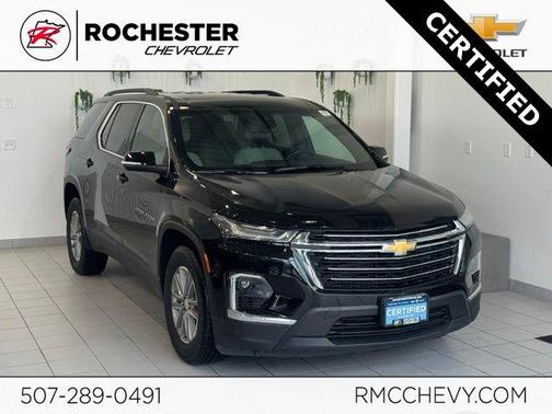 Mosaic Black Metallic 2023 Chevrolet Traverse LT Cloth