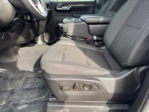 Summit White 2024 GMC Sierra 1500 Elevation