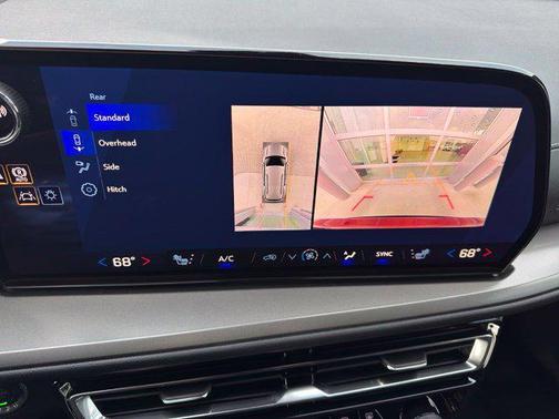 Radiant Red Tintcoat 2027 Chevrolet Traverse LT