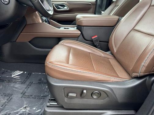 Pearl 2023 Chevrolet Suburban High Country
