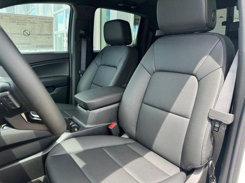 Summit White 2026 Chevrolet Colorado Trail Boss