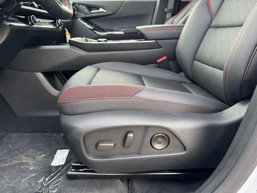 G4j 2027 Chevrolet Equinox AWD RS