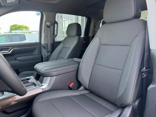 Summit White 2026 Chevrolet Silverado 1500 LT