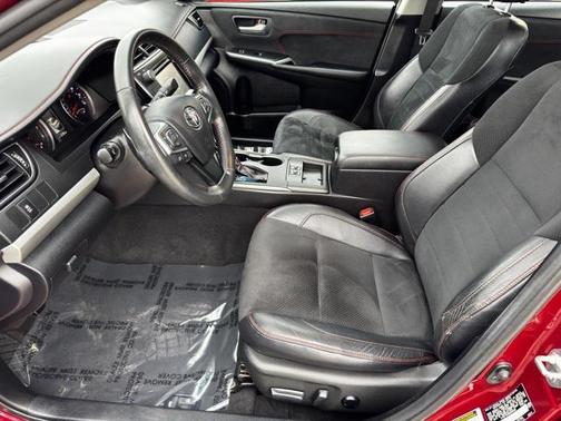 2016 Toyota Camry XSE