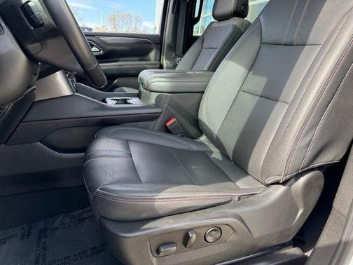 Summit White 2022 Chevrolet Suburban RST