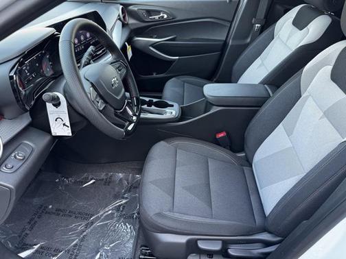 2026 Chevrolet Trax FWD 1RS