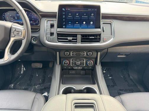 2024 Chevrolet Suburban 4WD Z71