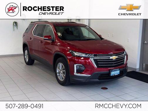 Radiant Red Tintcoat 2023 Chevrolet Traverse LT Cloth