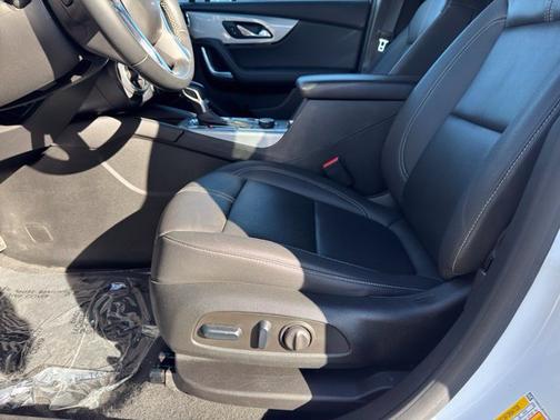 Summit White 2023 Chevrolet Blazer LT