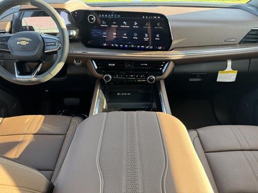 2025 Chevrolet Suburban 4WD High Country