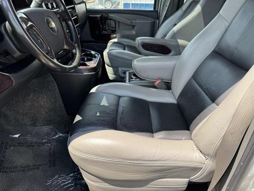 2017 Chevrolet Express 2500 Work Van