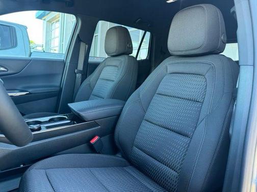 Sterling 2026 Chevrolet Equinox 1LT